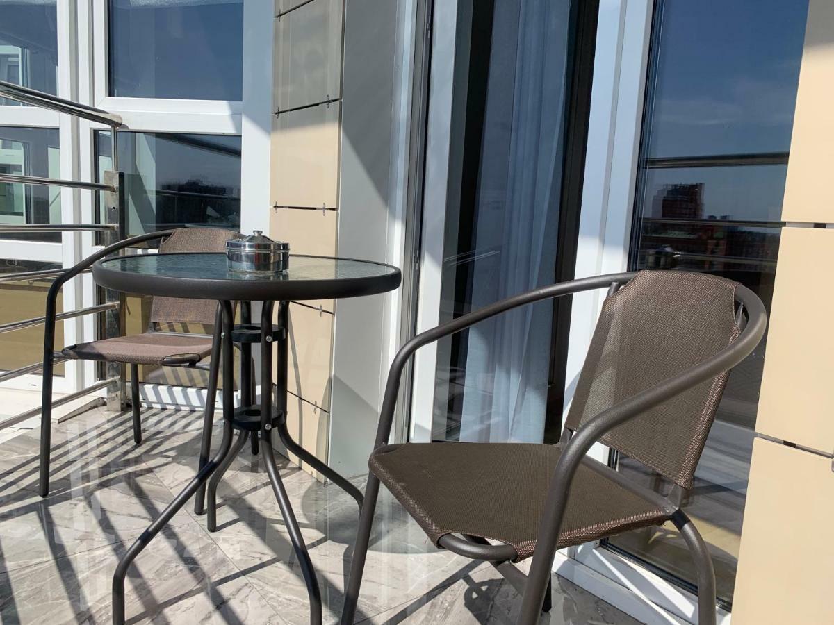 Comfortable Apartments French Quarter Акумулятори Світло Інтернет Завжди キエフ エクステリア 写真
